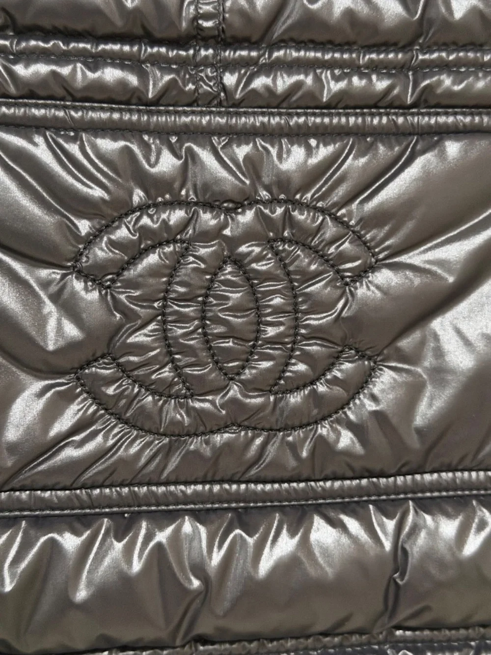 CHANEL Women's Black High Collar Quilted Vest Size XXS / XS  Made In Italy